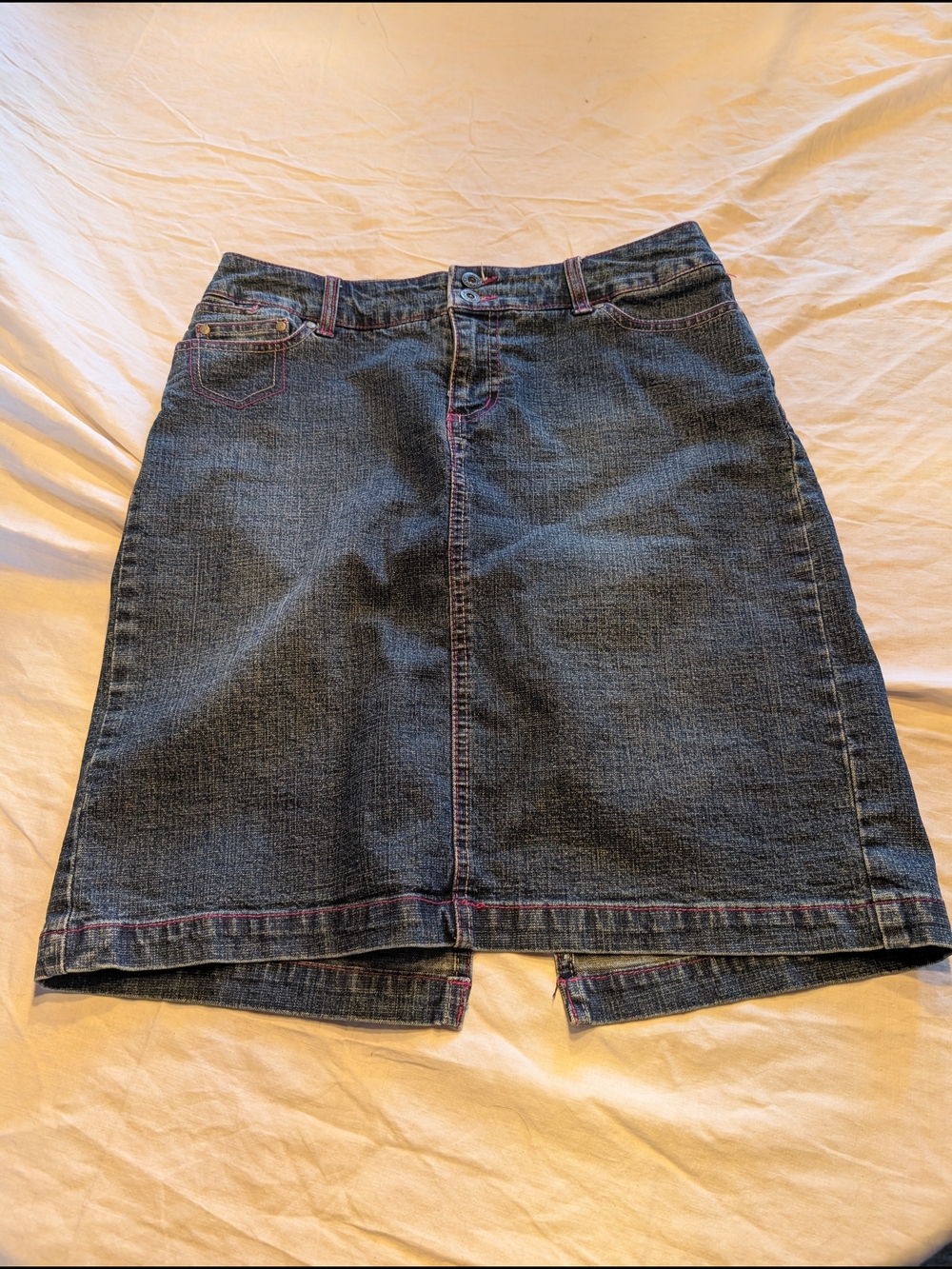 2/30$ Women's Dark Blue Denim Midi Skirt with Contrast Stitching